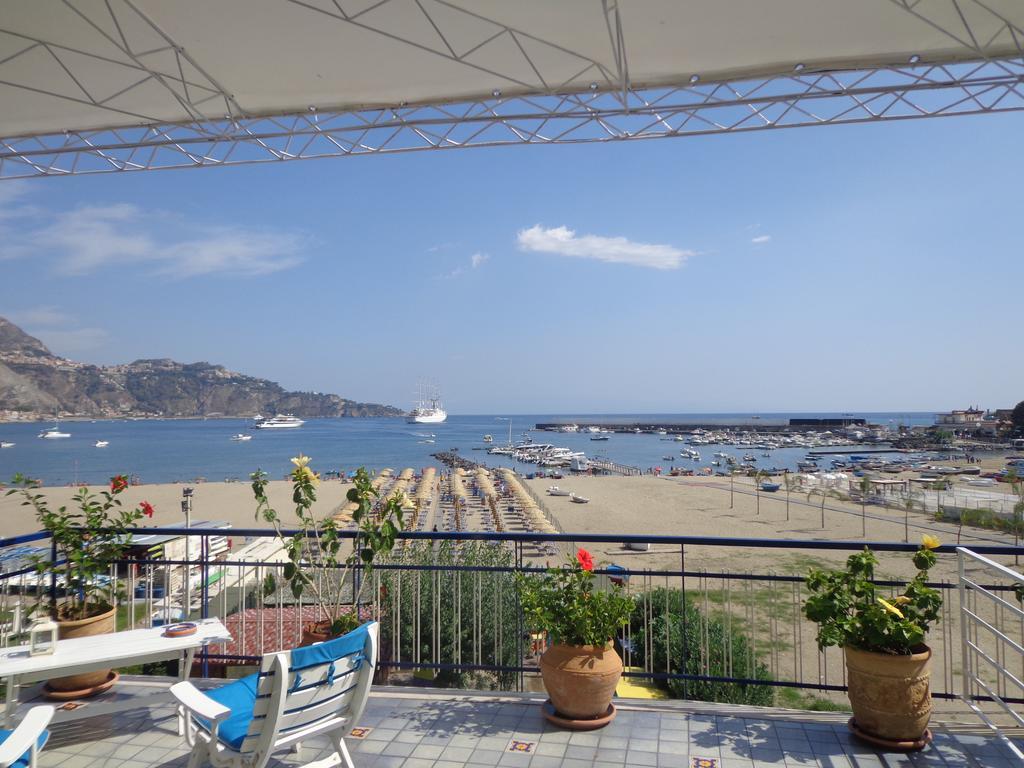 Casa D'A..Mare Apartment Giardini Naxos Ngoại thất bức ảnh