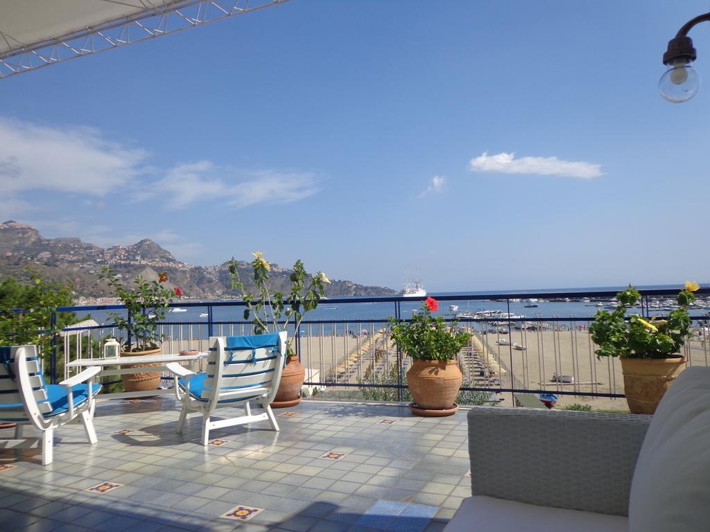 Casa D'A..Mare Apartment Giardini Naxos Ngoại thất bức ảnh