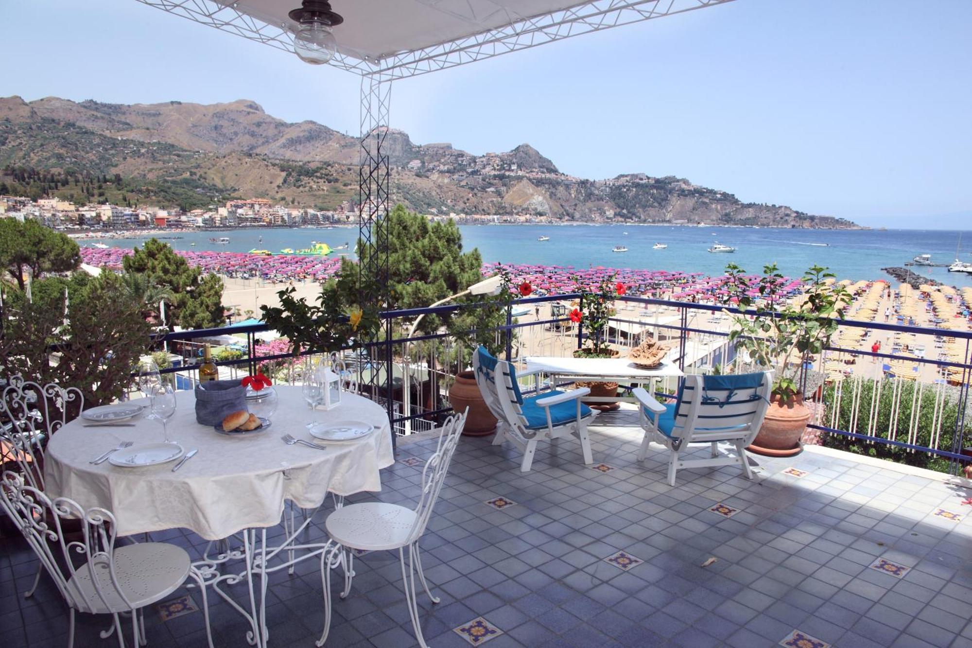 Casa D'A..Mare Apartment Giardini Naxos Ngoại thất bức ảnh