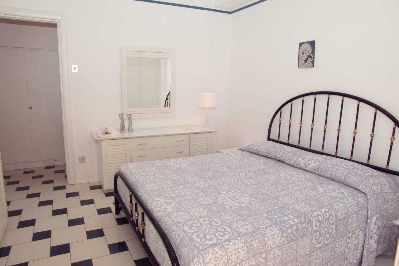 Casa D'A..Mare Apartment Giardini Naxos Ngoại thất bức ảnh